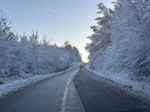 Stigla prava zima: Snijeg zabijelio Ramu