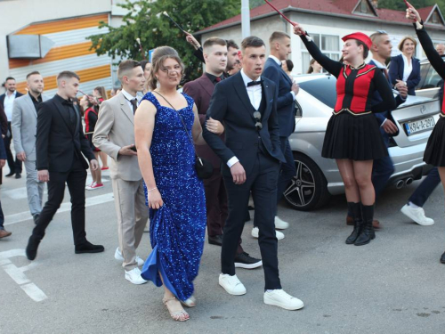 FOTO: Matura 2026. - Defile mladosti na ulicama Prozora