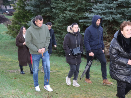 FOTO: Put križa kroz fratarski gaj na Šćitu