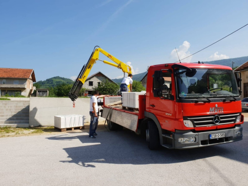 FOTO: Radovi na spomen obilježju poginulim braniteljima na Uzdolu