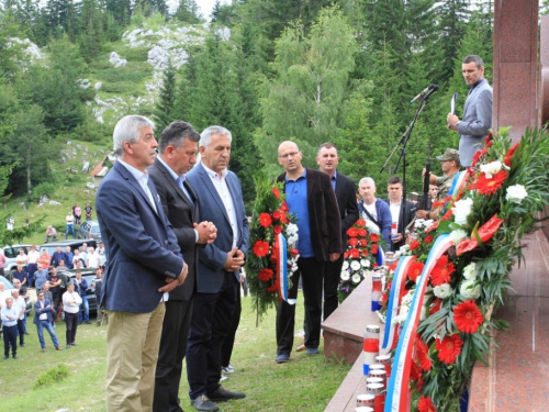 Foto: Stipića livada - 25. obljetnica stradanja hrvatskih civila i vojnika