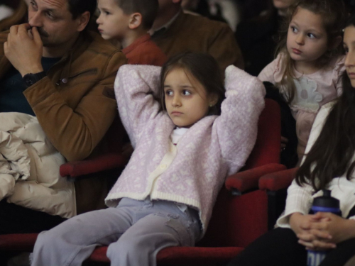 FOTO: U Prozoru predstavljena slikovnica Magdalene Jeličić ''Djed, dječak i računalo''