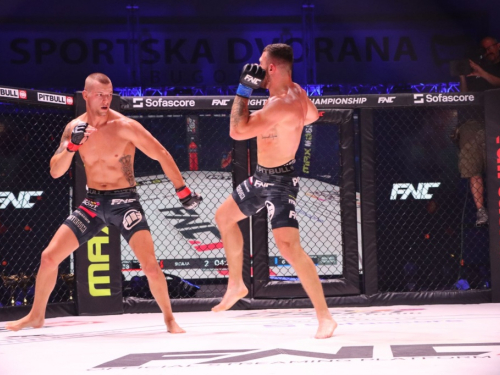 FOTO: Tomislav Sičaja pobjedio u drugom profesionalnom nastupu u MMA