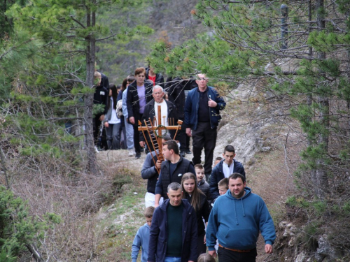 FOTO: Ramski put križa u Podboru