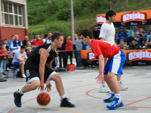 FOTO: Druga večer košarkaškog turnira "Streetball Rama 2014."