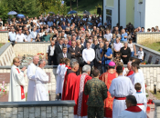 FOTO/VIDEO: Na Uzdolu obilježena 23. obljetnica stravičnog pokolja nad Hrvatima