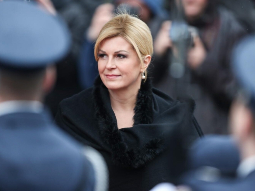 Kolinda Grabar-Kitarović operirana, čeka je višemjesečni oporavak