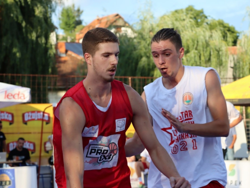 FOTO: Druga večer Streetball turnira u Prozoru