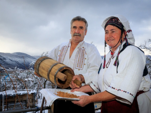 FOTO/VIDEO: Keške - neizostavno jelo na božićnom stolu u Rami