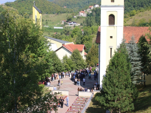 FOTO: Obilježena 27. obljetnica stradanja Hrvata na Uzdolu