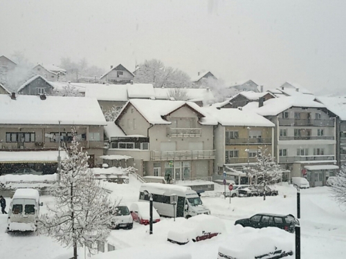 U Bosni oblačno sa slabim snijegom, u Hercegovini umjereno oblačno