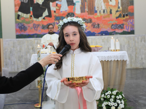 FOTO: Prva pričest u župi Rama-Šćit