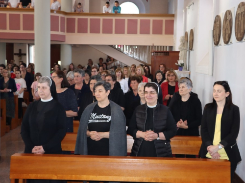 FOTO/VIDEO: Matura 2022. - Defile mladosti na ulicama Prozora