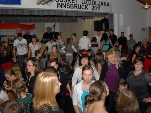 Program: Četvrti susret iseljenih župe Uzdol