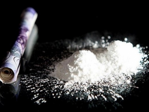 Policija zaplijenila tonu "plutajućeg" kokaina