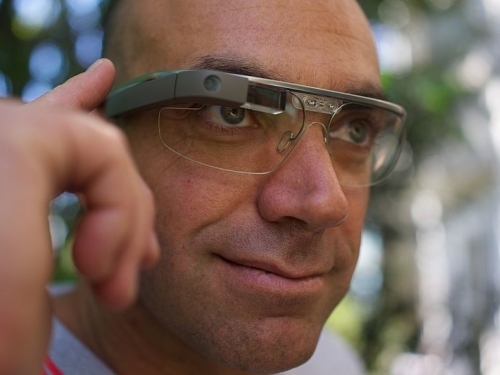 BMW u svojim tvornicama koristi Google Glass naočale