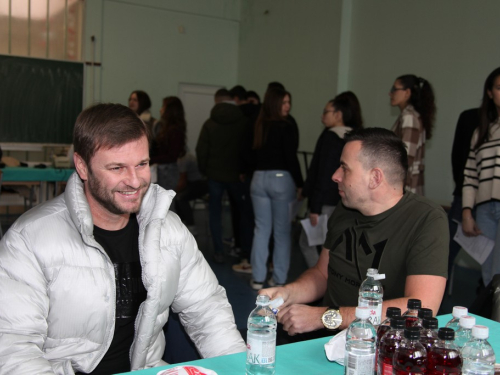 FOTO: Uspješna akcija darivanja krvi u Prozoru