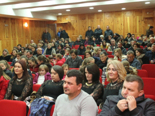 FOTO/VIDEO: Božićni koncert u župi Rama-Šćit