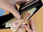 Građani BiH ''krpe rupe'' kreditima: Bankama dužni 11 milijari KM