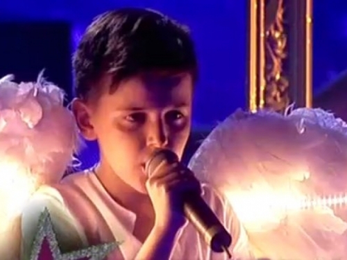 VIDEO: Marko Bošnjak i pjeva i izgleda kao anđeo!