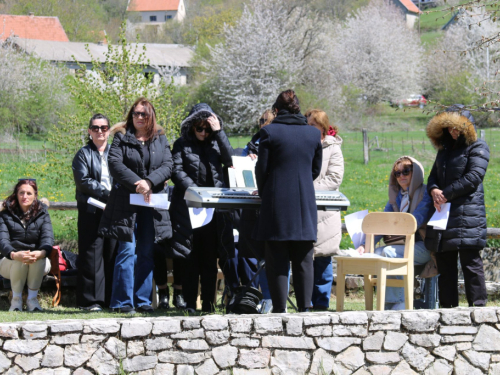 FOTO: Druženje Rumbočana i sv. misa na Zahumu
