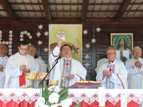 FOTO: Vanjska proslava patrona župe Prozor