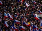 Tisuće ljudi prosvjedovale u Pragu, zahtijevali izlazak iz NATO-a i mir u Ukrajini