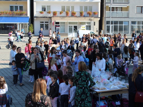 FOTO: Dani kruha u OŠ Marka Marulića Prozor