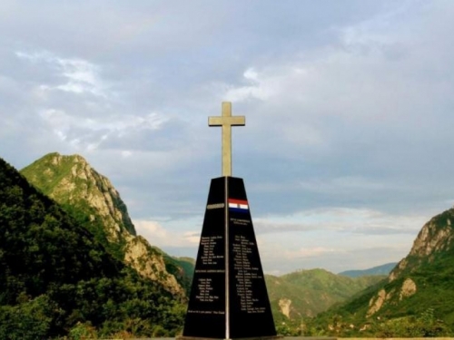 Sutra otkrivanje spomenika poginulim Hrvatima u Jablanici