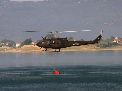 Požar u Rami i dalje gori: Helikopter OS BiH na terenu, iščekuje se pomoć kanadera iz Hrvatske