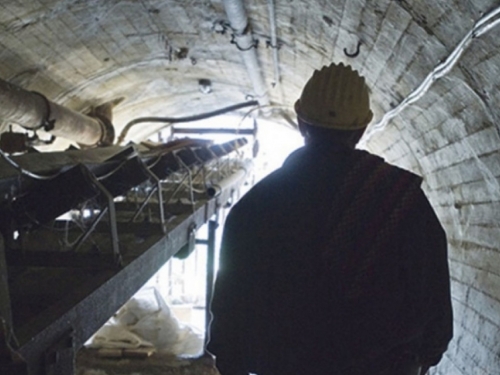 Deseci rudara ostali zarobljeni u ruskom rudniku nakon požara