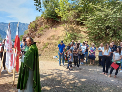 FOTO/VIDEO: Na Pomenu obilježena 29. obljetnica stradanja hrvatskih branitelja