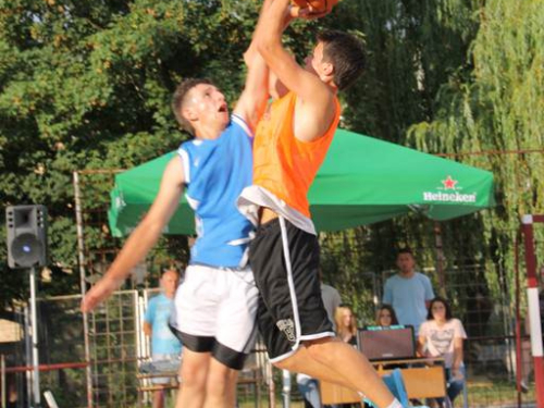 FOTO: U Prozoru održan Streetball turnir za djecu