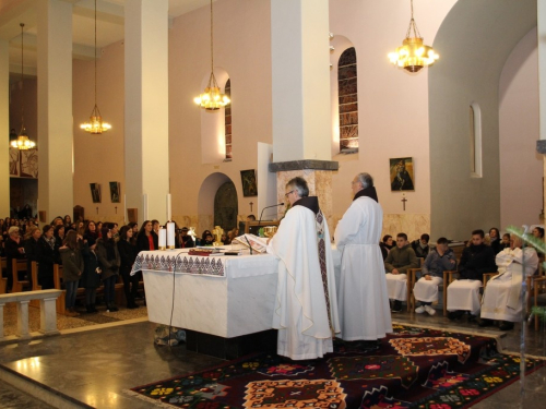 FOTO: Polnoćka na Šćitu