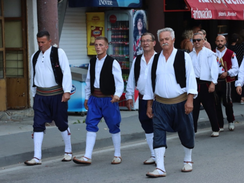 FOTO/VIDEO: 2. večer folklora u Prozoru - ''Običaje svoje zaboravit neću''