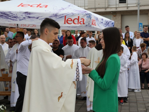 FOTO: Mlada misa vlč. Josipa Papka u župi Prozor