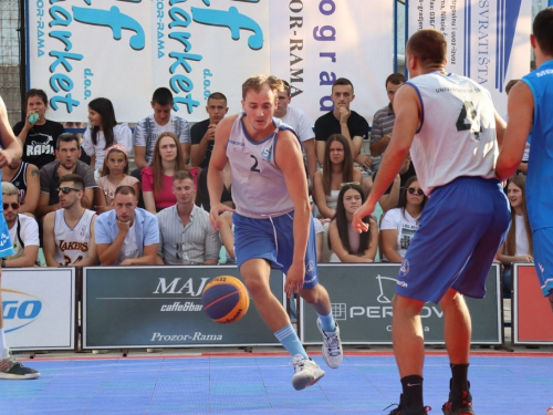 FOTO: Druga večer Streetball turnira u Prozoru