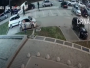 VIDEO| Migrant ukrao automobil, policajci trčali za njim