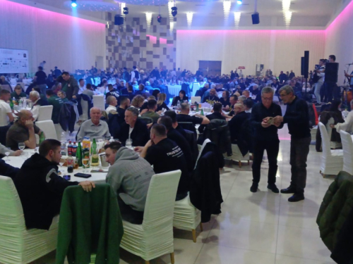 Duvanjska kobasijada: Ivica Sičaja osvojio tri srebrne i jednu zlatnu plaketu