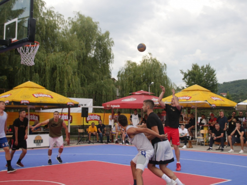 FOTO| Počeo 18. Streetball Rama