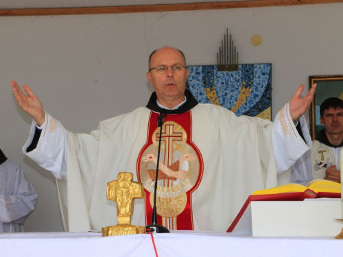 FOTO/VIDEO: Vanjska proslava sv. Franje u Rumbocima