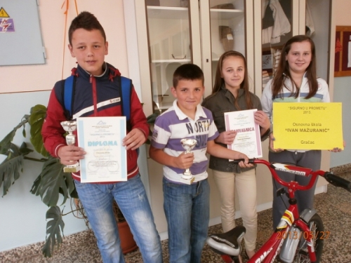Učenici "OŠ Ivana Mažuranića" Gračac osvojili treće mjesto na županijskom natjecanju