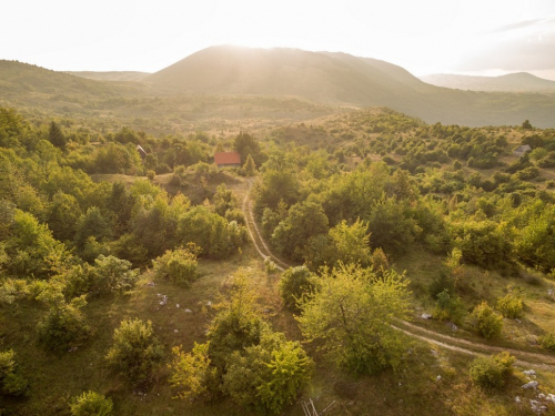 FOTO/VIDEO: Ubo - vrata Vran planine