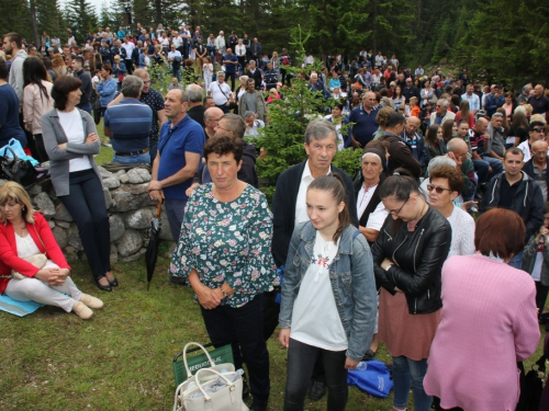 FOTO/VIDEO: Tisuće vjernika na Kedžari proslavilo ''Divin dan''