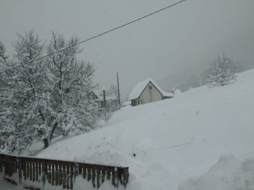 FOTO: Visina snijega na Orašcu 76 cm