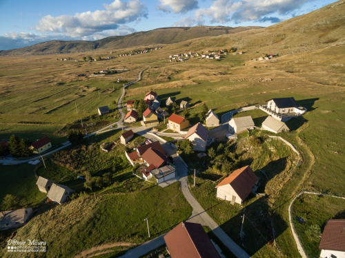 FOTO/VIDEO: Zvirnjača - 'složna braća kuću grade'