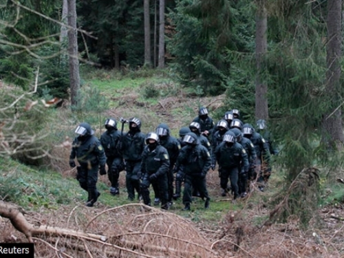 Njemačka: U šumi otkriveni desničarski paravojni kampovi