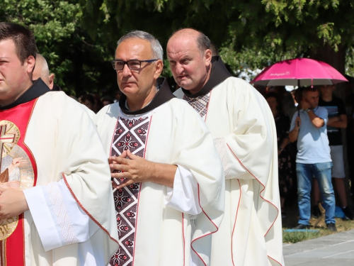 FOTO: Mlada misa fra Mislava Jozića na Šćitu