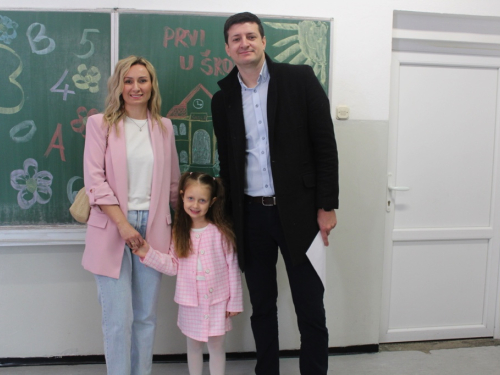 FOTO: U OŠ Marka Marulića u Prozoru upisano 29 učenika