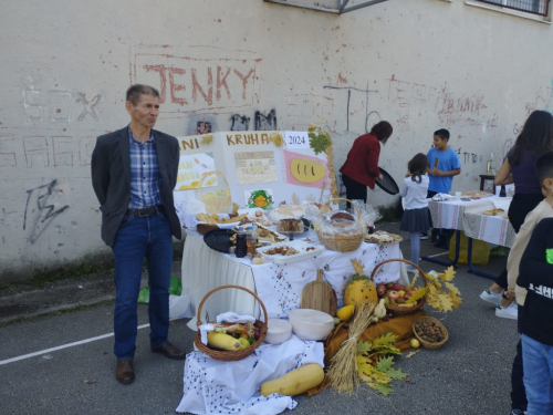 FOTO: Dani kruha obilježeni u OŠ ''Fra Jeronim Vladić'' Ripci